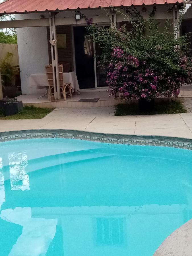 Chez Nous Apartment Pereybere Beach Exterior foto